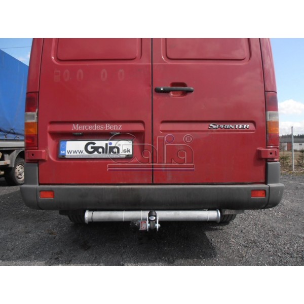Теглич за MERCEDES Sprinter 311 95-06